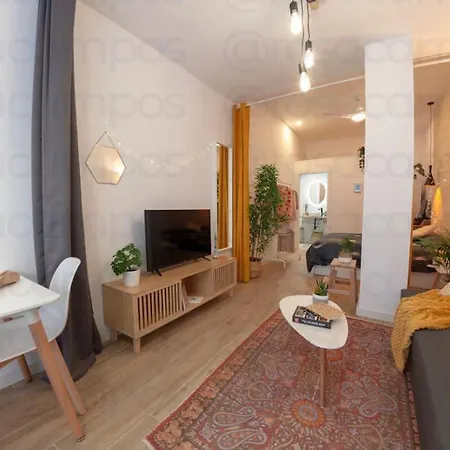 Appartement Ra - Stylish Loft - Walk To The Of