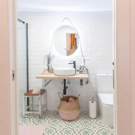 Апартаменты Ra - Stylish Loft - Walk To The Of *