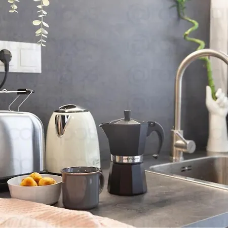 Апартаменты Ra - Stylish Loft - Walk To The Of
